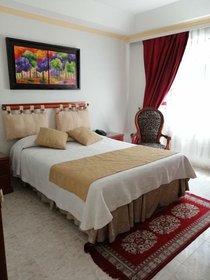 Hotel Bolivar Plaza Манисалес Экстерьер фото